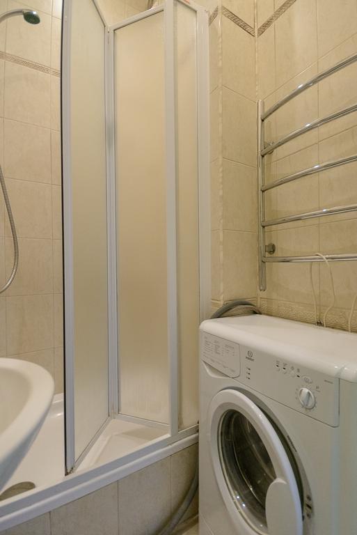 Appartement Простора 3 Кімнатна Біля Майдану Незалежності à Kiev Extérieur photo